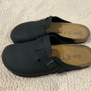 Birkenstock Black Slip-On Clogs with Buckle Unisex sz 42